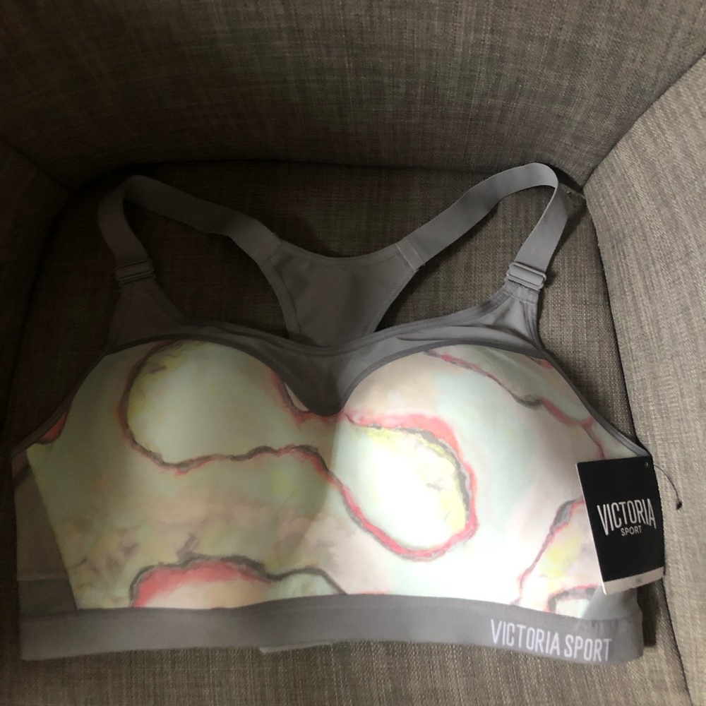 NWT Incredible Sports Bra
